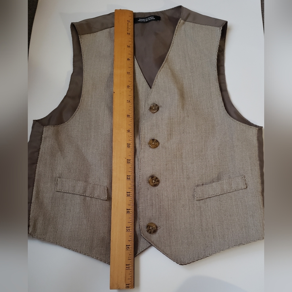 Kids Vest one piece brown color measurements showing on the pictures used